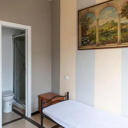 Near The Basilica Of San Lorenzo Apartment *